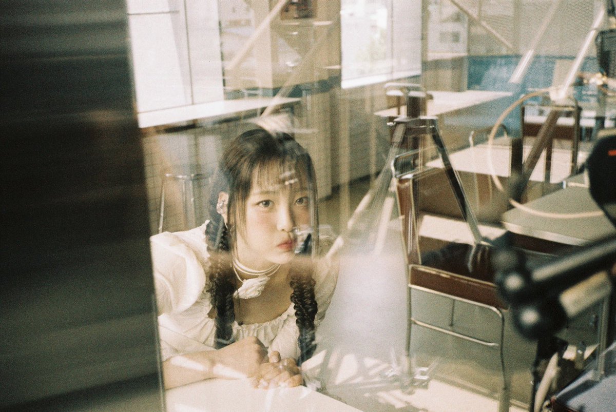 [💌] 안녕하세요 이브예요🖤

오늘이 제 솔로 데뷔 앨범 LOOP가 발매된 지 일 년이 되는 날이라고 하네요.ᐟ

🔗 vt.tiktok.com/ZSkeM1Xmg/

지금의 저를 있게 한 모든 것들에 감사하며.ᐟ 

-250529 #Yves-