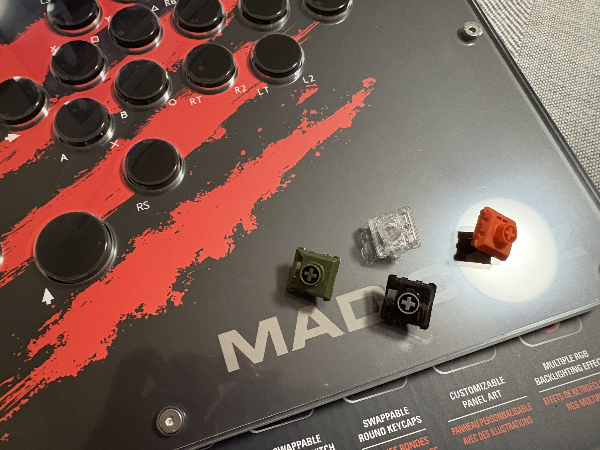 MAD CATZ 日本限定デザイン Mad Catz Japan on X: 