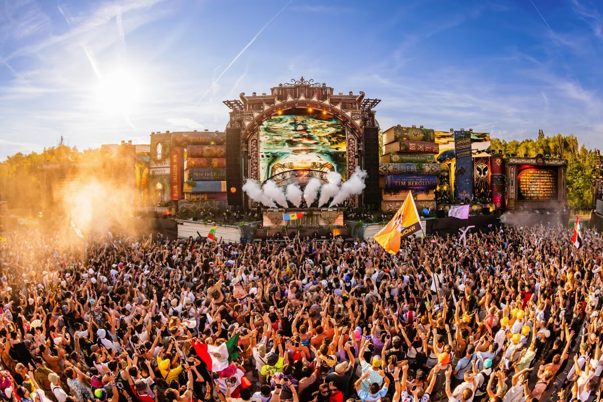 dancingastro's tweet image. 5️⃣0️⃣ days away

(📸 via @tomorrowland)