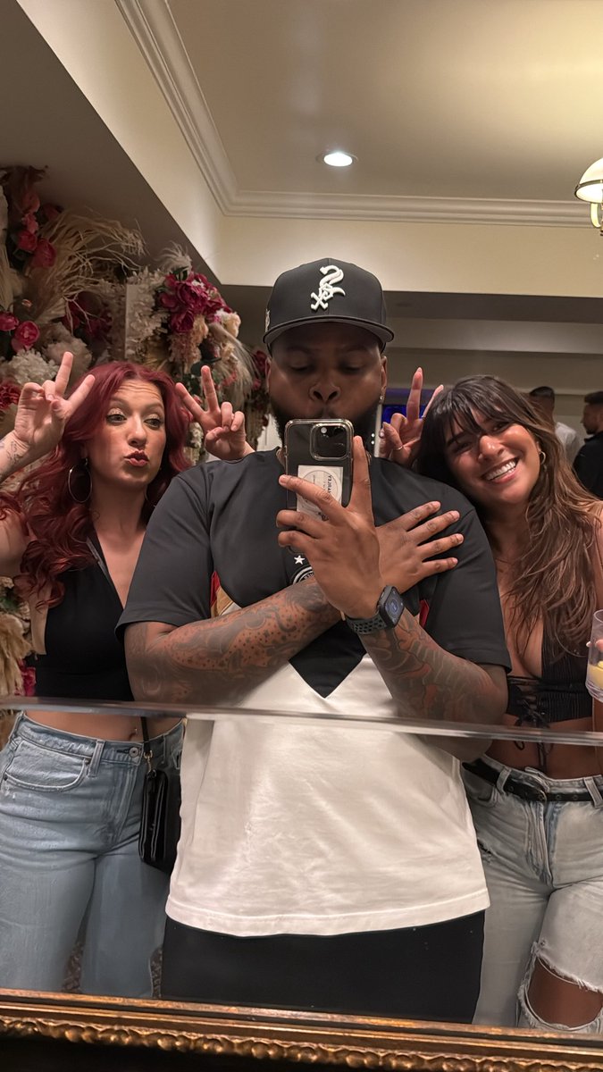 Charley 🔥🧊🔥 tweet media