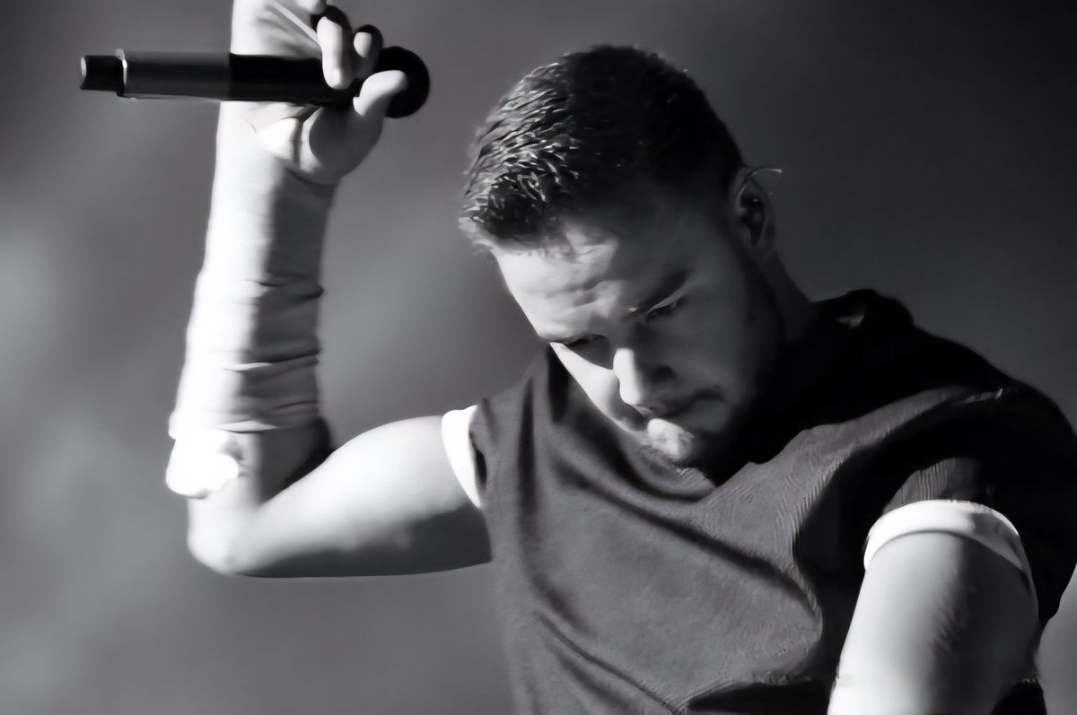 Payno_LJ's tweet photo. Li, even with a broken arm, you're looking so β€οΈβπ₯β€οΈβπ₯β€οΈβπ₯β€οΈβπ₯ @LiamPayne
#MyLi #MyLiam https://t.co/aUnbi4gSyM