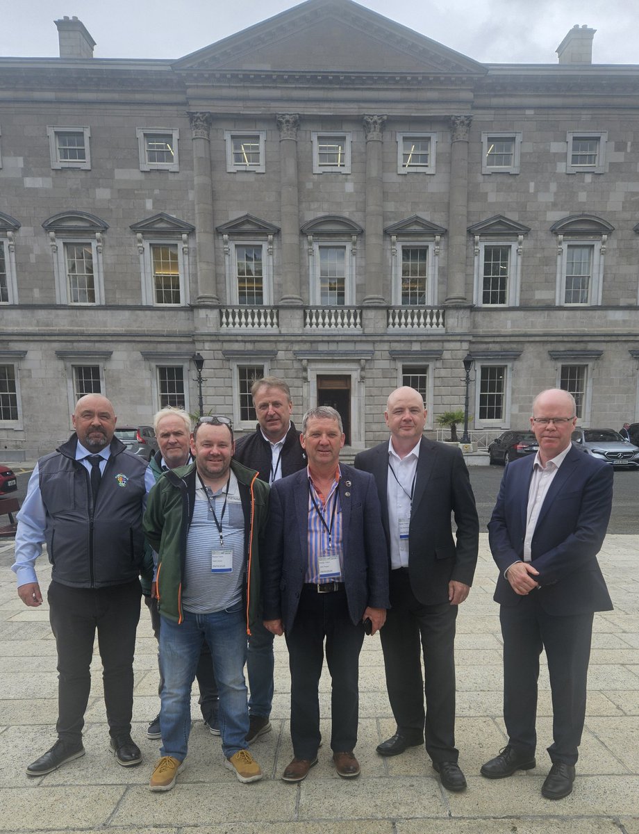 Delighted to host a delegation from SIPTU and Connect in the Dáil today to update TDs on developments at Tara Mines.