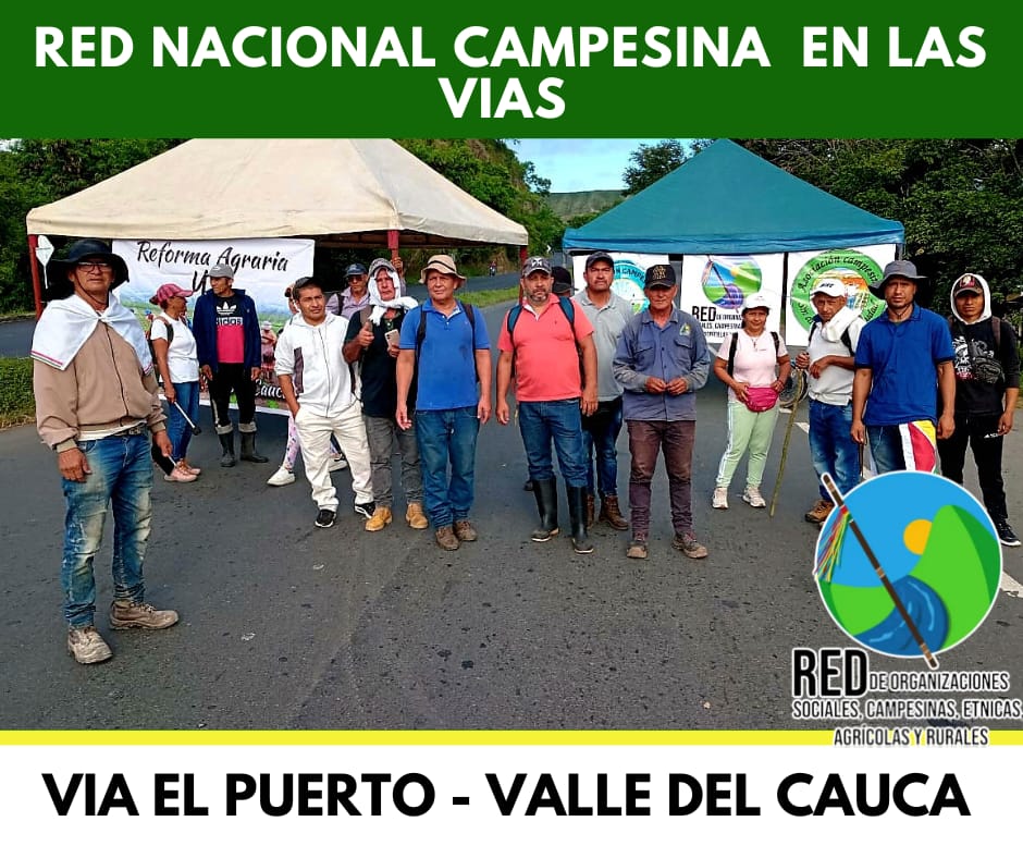 RedCampesinaRur's tweet photo. En el marco del paro cívico nacional salimos a las carreteras a exigir: condiciones laborales dignas, reforma de la ley 160, derogacion del decreto 902. Incluir una pregunta sobre Reforma Agraria en la consulta popular.
@MinAgricultura @MinInterior @PalmaEdwin @petrogustavo https://t.co/gNgu5gMfba
