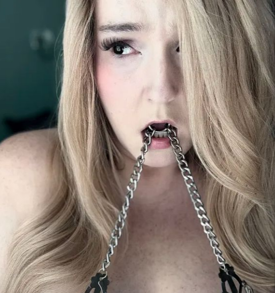 ScleraContacts's tweet photo. She can see, barely. With Blindfold Contacts, she can’t. Fear sets in as the chain pulls tighter. What are the clamps connected to? You’ll have to imagine. For those who play with power, tension, and control.
🖤 https://t.co/lSCjemzCYu
#FearPlay #BDSMVisuals #BlindContacts https://t.co/70QB9YJKo0