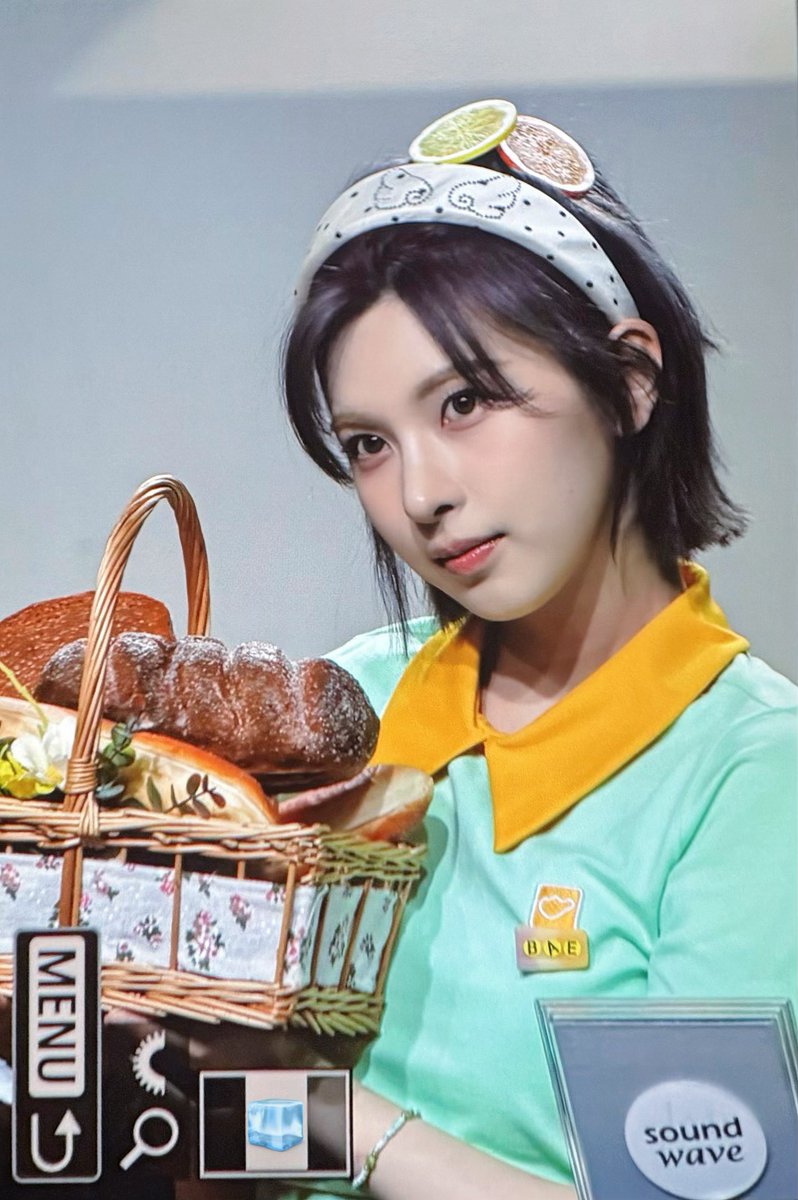 250529 사운드웨이브 팬싸

🍞🥖

#NMIXX #엔믹스
#BAE #배이 #배블왔솔
#KNOW_ABOUT_ME