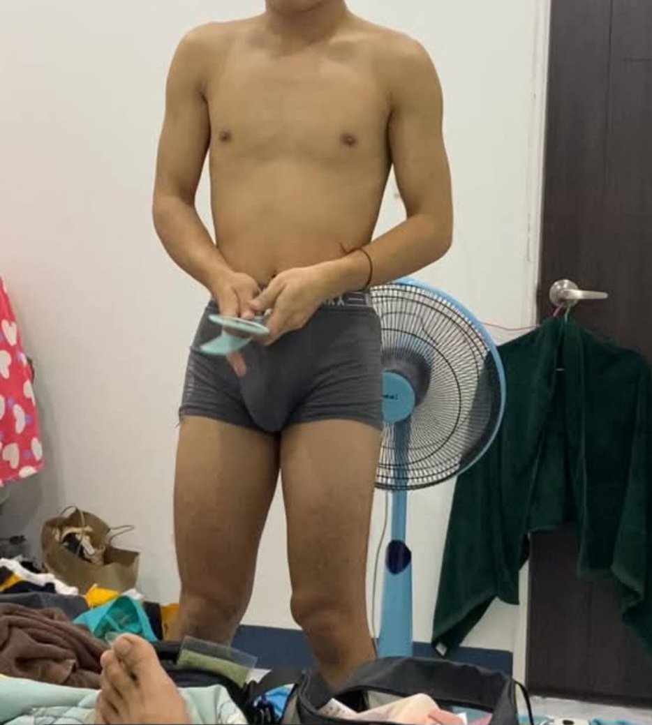 ลับๆ tweet media