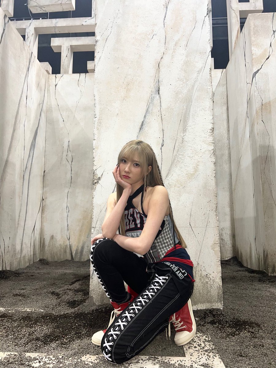 예쁘다🩶🩶🩶

#RAMI #BABYMONSTER 
#라미 #베이비몬스터