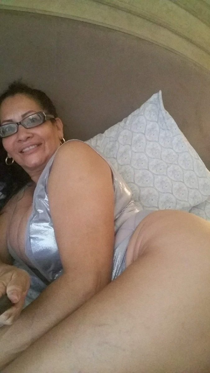 Niñitos hola 💋🥰🔥 onlyfans.com/pilarvalderram… #تومبوي #maturewomen