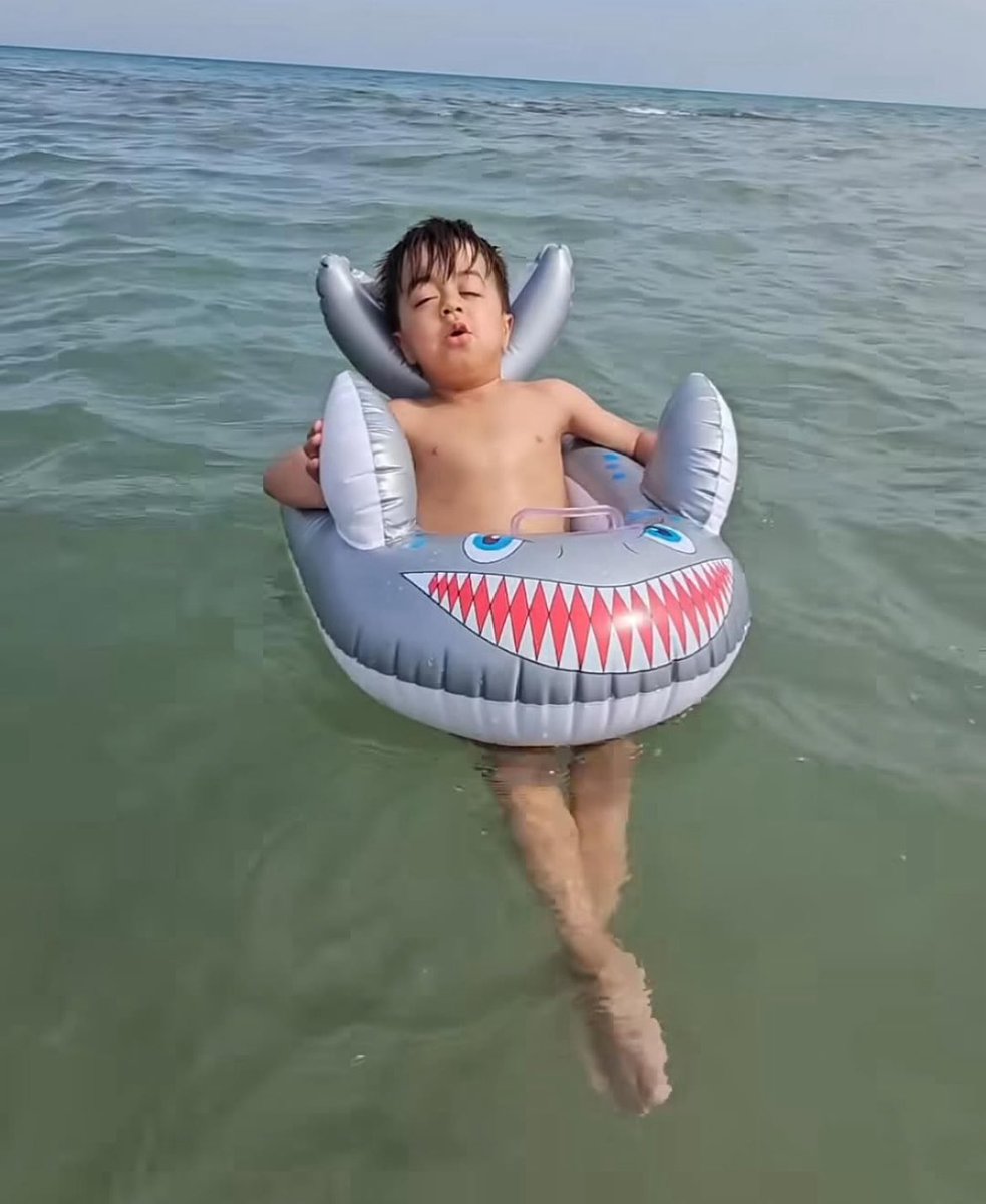 oglan yunan adalarinda surterken mersin kizkalesi plajinda biz