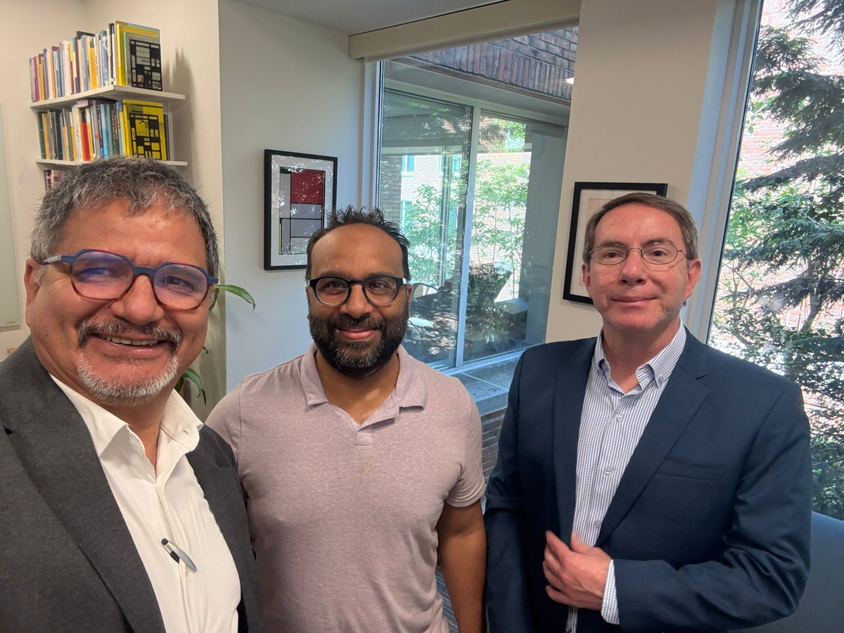 ePC_UCB's tweet image. 🚀 ¡CoInteligencia en acción! Harvard y la ePC UCB unidos por una educación con IA, ética y propósito. Gonzalo Chávez y Boris Branisa comparten ideas con expertos en Harvard sobre el futuro educativo. 🤖❤️🧠
#coInteligencia #IAConPropósito #ePCUCB #Harvard