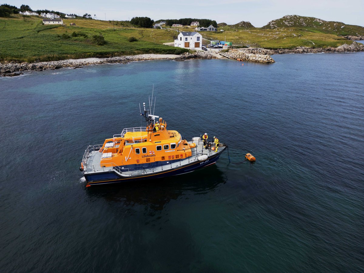 Water safety warning ahead of June Bank Holiday weekend rnli.org/news-and-media…