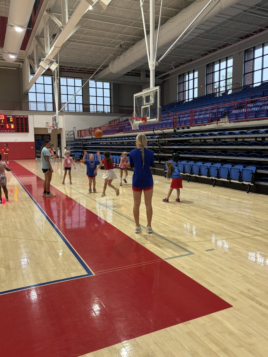 5/27 - Camp Day 1 ✔️

Everyone rocked the red, white, and blue as we kicked off camp with some fun games and competitions!