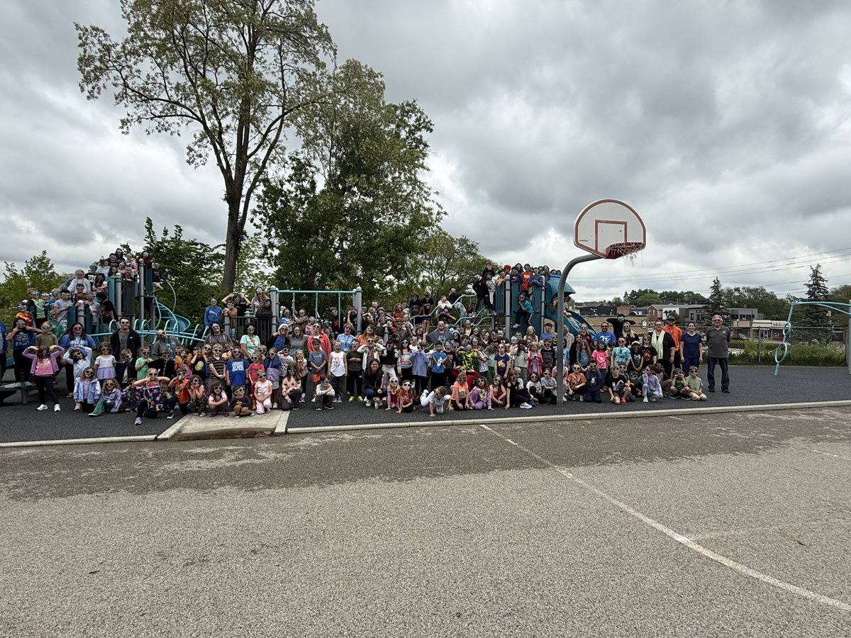 Landmark students and staff, your future is so bright, you've got to wear shades!! #lmdolphins #d15rocks