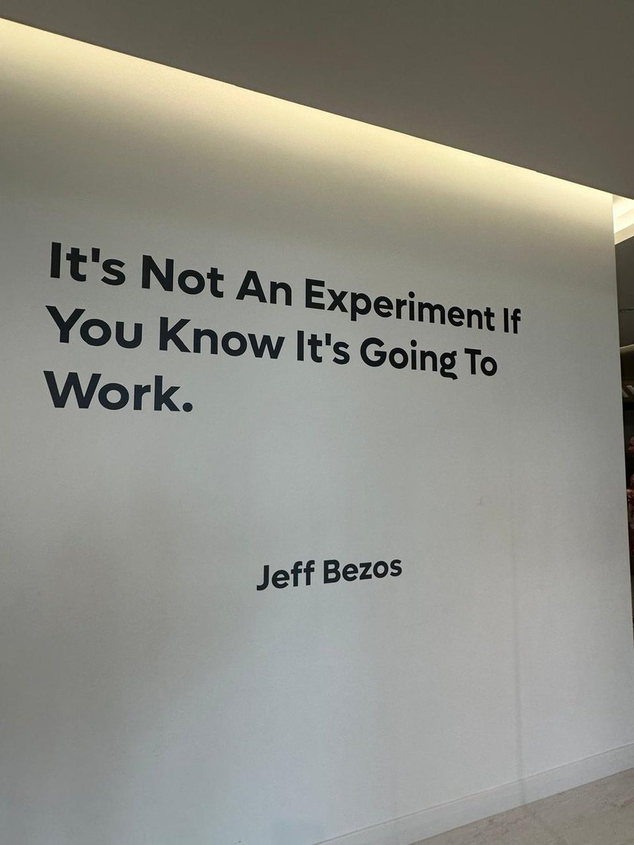 AnoothiKumar's tweet photo. 5/
Experimentation should be so fast and cheap, there’s no room for fear.
Because the magic isn’t in knowing what works —
It’s in finding out what might.

What’s the last experiment you ran that surprised you?

@lumif_ai @sharanjm16 
#experimentation #founderlife https://t.co/9UurTfGVst
