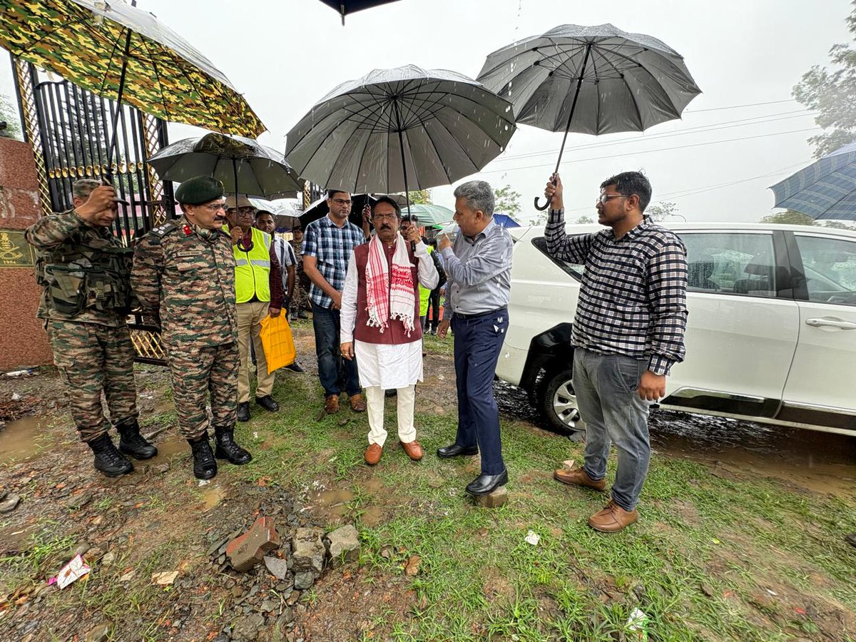 nhidcl's tweet photo. During his visit to Manipur, Hon’ble Minister of State for Road Transport and Highways, Shri Harsh Malhotra, conducted a detailed review of Package-5B of the Imphal–Kohima section of NH-02. Accompanied by senior officials from NHIDCL, Shri Malhotra also paid a visit to the historic Kanglatongbi War Memorial. 
His visit highlights the Union Government’s strong commitment to ensure the timely completion of key infrastructure projects and accelerate the pace of development in the state.

#NHIDCL #BuildingInfrastructure  #BuildingTheNation #PragatiKaHighwa