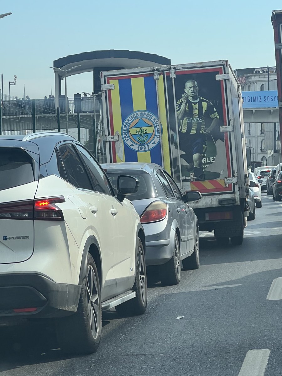 ⁦<a href="/Alex10/">Alex de Souza</a>⁩ Bir Alex değil💙💛❤️