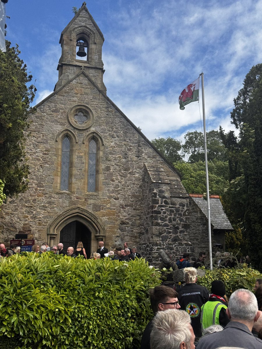 zingtours's tweet photo. Mike Peters funeral today at 3pm https://t.co/0Zd4mLnvZm