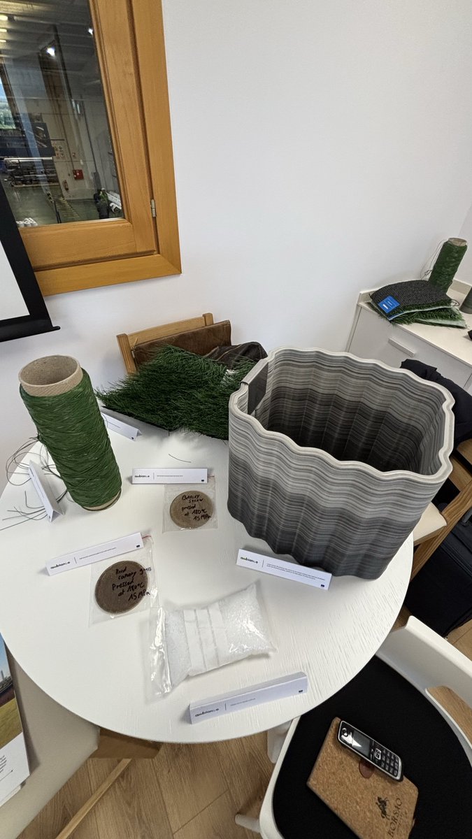 🙌 Many months of collaboration, 2 excitingly full days, 1 General Assembly, 1 Technical Review and 1 Pilot visit later, we are proud to say we've made it, showing team spirit and shared commitment to AMBIANCE's success! 

Zaragoza was the perfect backdrop for reflecting on our