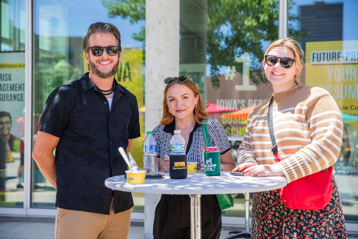 Hey Tippie alumni and friends! Come join us downtown for lunch. The Greater Des Moines Partnership Out to Lunch is on Wednesday, June 11 from 11am-1:30pm. #OutToLunch

Details ➡️ spr.ly/6019N2FDx
