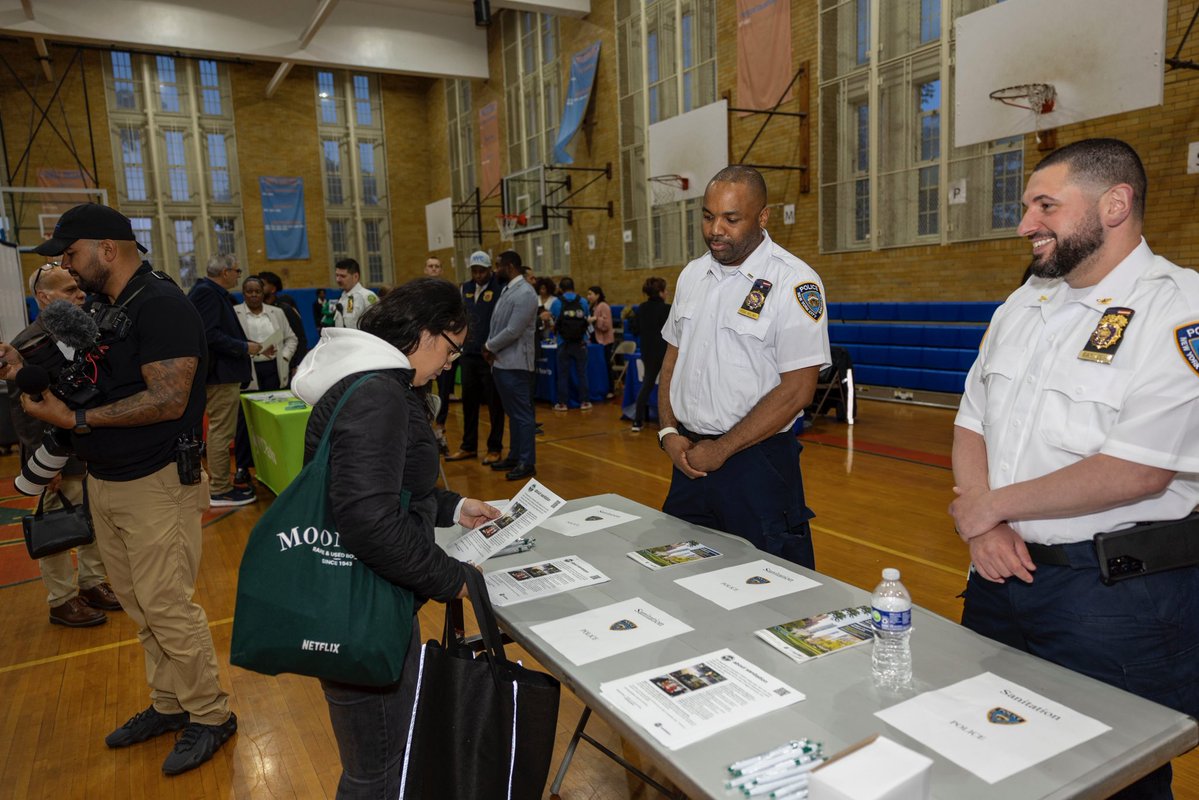 Kaz Daughtry (@kazdaughtry) on Twitter photo Proud to host yesterday’s Public Safety Job Fair in Queens—where New Yorkers are being shown the many ways they can serve their community.
From <a href="/NYPDnews/">NYPD NEWS</a> to <a href="/FDNY/">FDNY</a>, <a href="/NYCSanitation/">NYC Sanitation</a> to <a href="/CorrectionNYC/">New York City Department of Correction</a>, and more—New Yorkers had the chance to connect with the agencies that keep our Proud to host yesterday’s Public Safety Job Fair in Queens—where New Yorkers are being shown the many ways they can serve their community.
From <a href="/NYPDnews/">NYPD NEWS</a> to <a href="/FDNY/">FDNY</a>, <a href="/NYCSanitation/">NYC Sanitation</a> to <a href="/CorrectionNYC/">New York City Department of Correction</a>, and more—New Yorkers had the chance to connect with the agencies that keep our