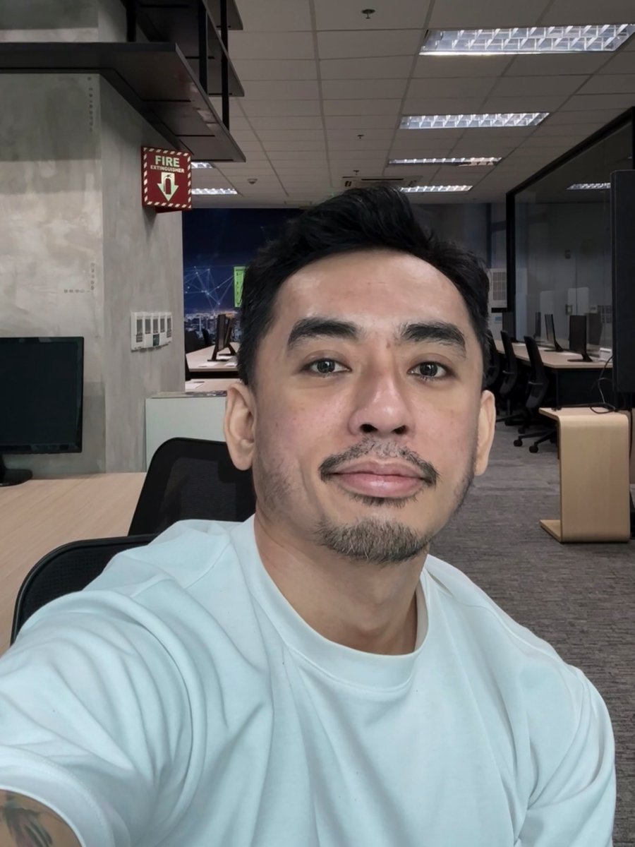 4 days post CO2 laser + bio-simulators + Rejuran healer.