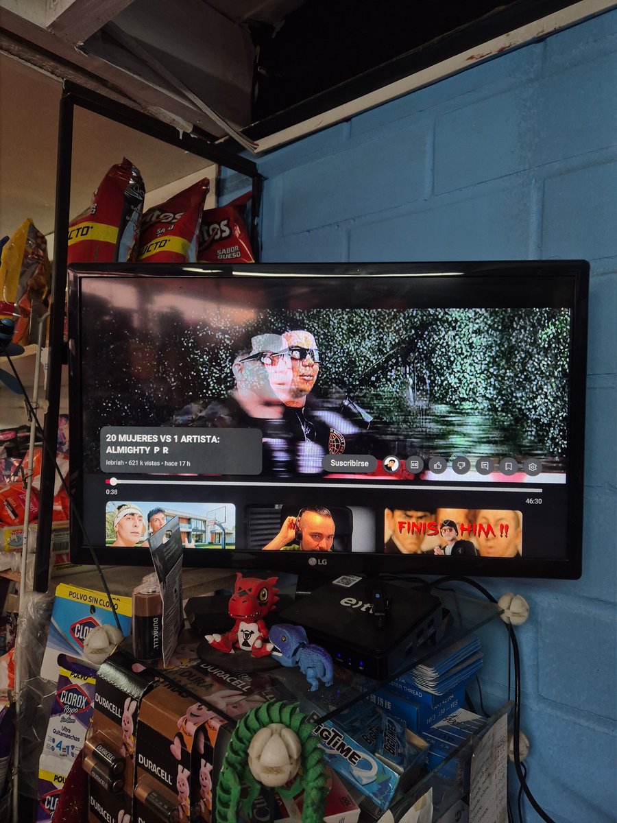 FRubino3887's tweet image. kick.com/felichi96 viendo 20 mujeres vs #allmighty  mientras hago #stream en #Kickstarter