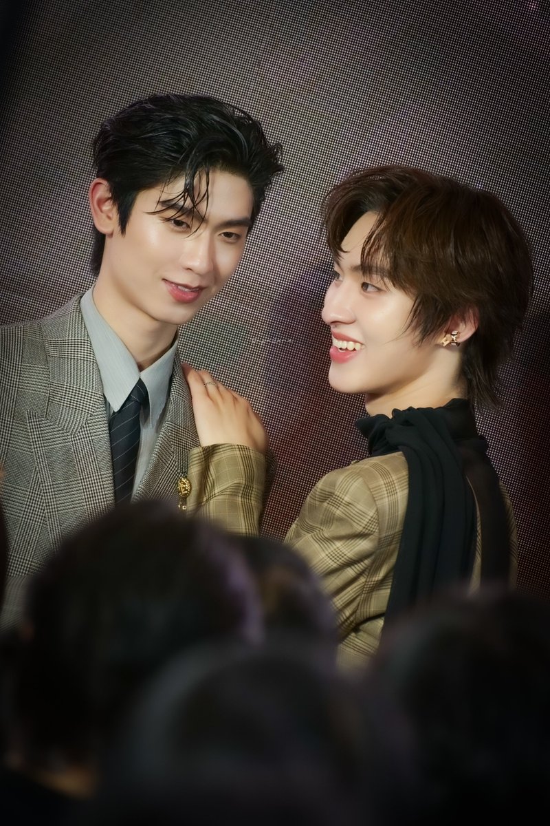 SZForme__'s tweet photo. '*•.¸♡#PocketSafeZone♡¸.•*'
Edit Photo Collection 4 ✨️
TMK IN KAZZAWARDS25
#KAZZAWARDS2025xDMD
#tthomastc #kongjiro
#thomaskong #โทมัสก้อง https://t.co/A2v4xg8m5I