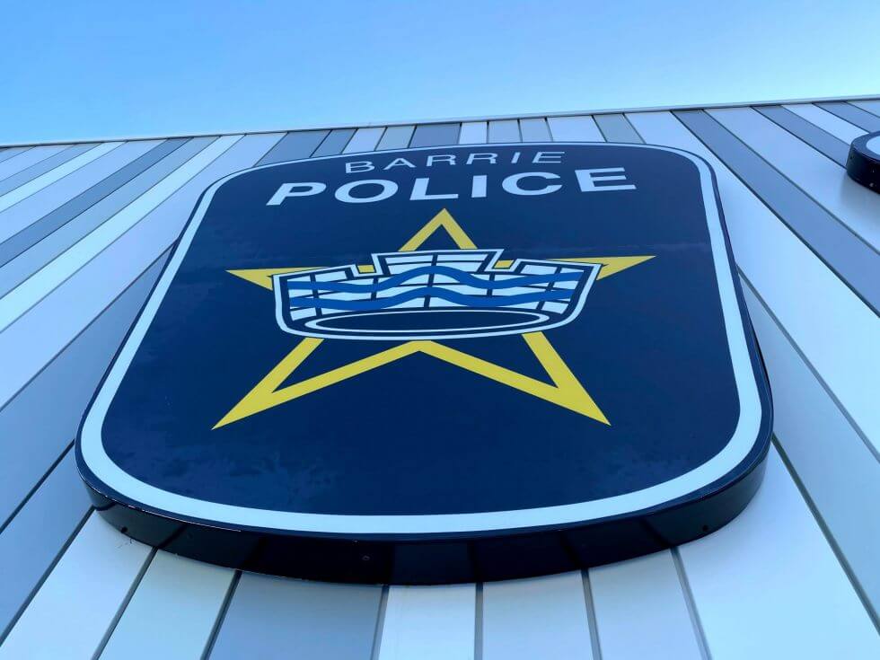 On Wednesday, May 28, 2025, just after 8:00 p.m., the Barrie Police Service was contacted by Bayfield Street retail store...

For additional details, please see: barriepolice.ca/shoplifter-arr…