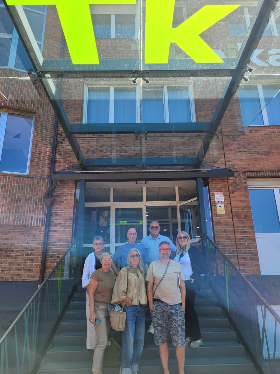 📢 Último jueves de mes, día de visitas en Tknika.
Ha sido un placer compartir los proyectos de innovación en desarrollo en @Fpeuskadi y Tknika.
💠Representantes del proyecto SHINE
💠Icelandic College of Fisheries
💠Institut Montilivi
💠CIFP Virgen de Gracia
💠IES Galileo Galilei