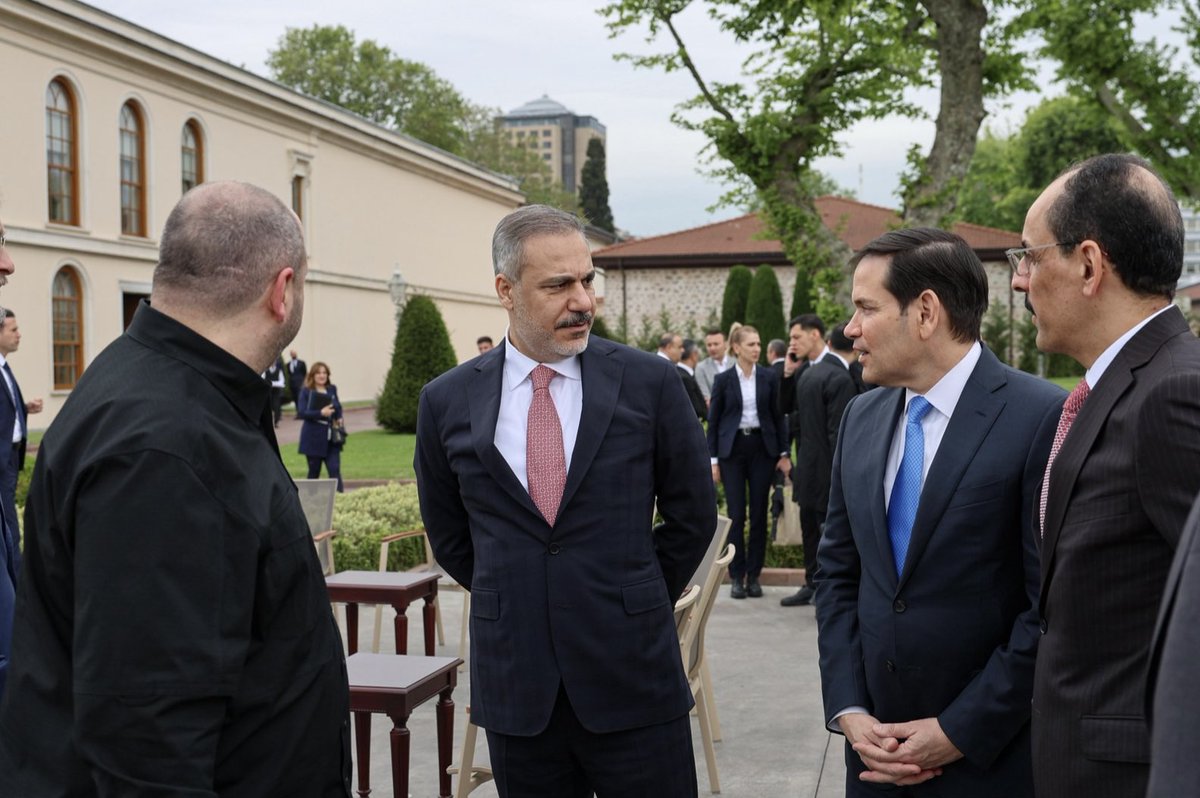 Eziklik                      Özgüven