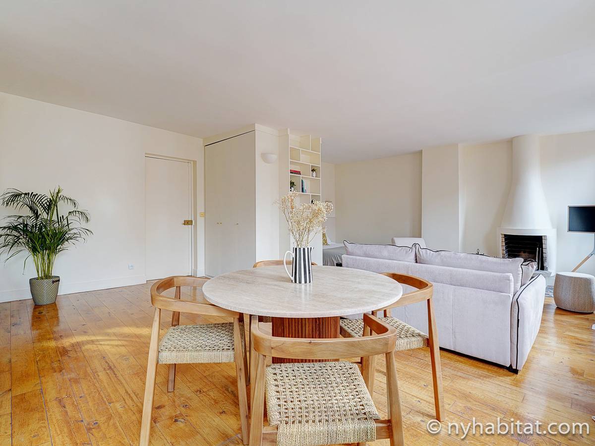 Save €150 off the agency fees on this furnished Studio Apartment Rental in #Bastille, Paris! 💙

👇🔎 Check out the details below or DM us for information. 
nyhabitat.com/paris-apartmen… 

#France #realestate  #ParisRentals