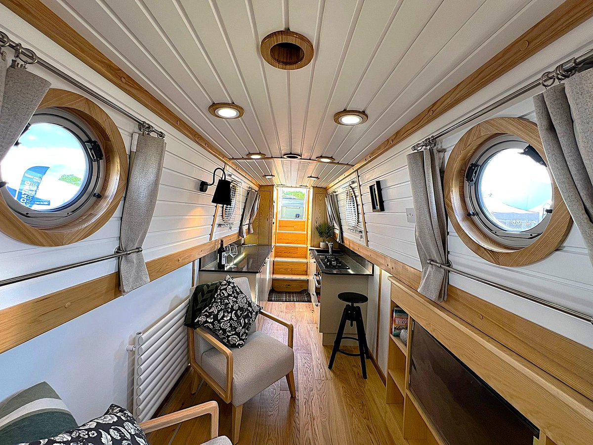 Thank you to everyone who stopped by our stand at Crick Boat Show last weekend.
If you didn’t make the event, our Dragon Boats are available to view any time:
tingdeneboating.com/boats-for-sale…

Roll on next year!

#CrickBoatShow #Crick2025 #WorldBoatingDay #TingdeneMarinas #Narrowboats