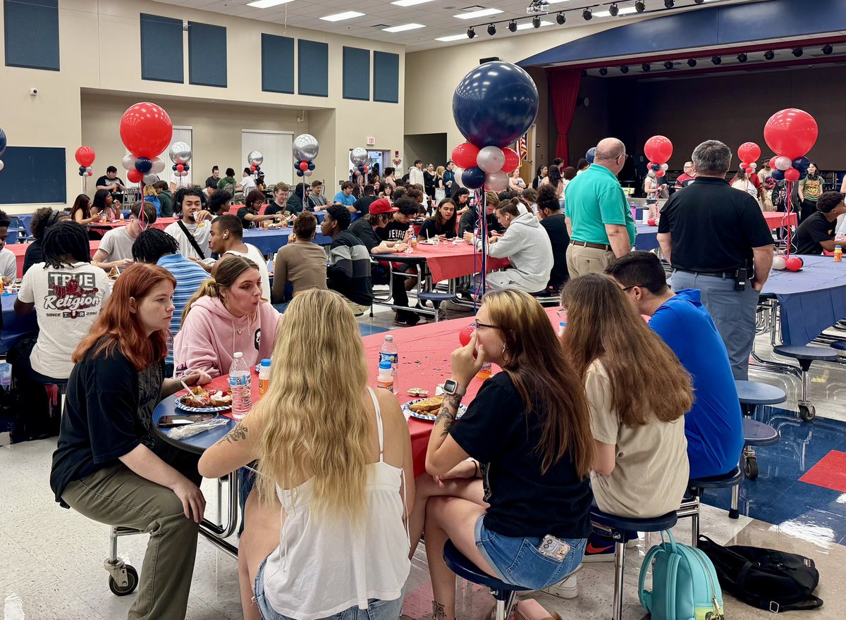 FivayHighSchool's tweet photo. Class of 2025 Senior Breakfast https://t.co/r6bkH13yqH