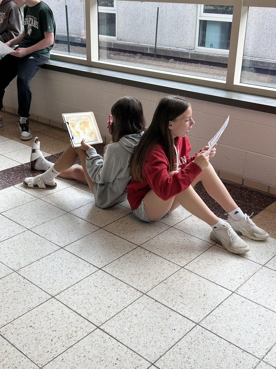 MsKeefer tweet media