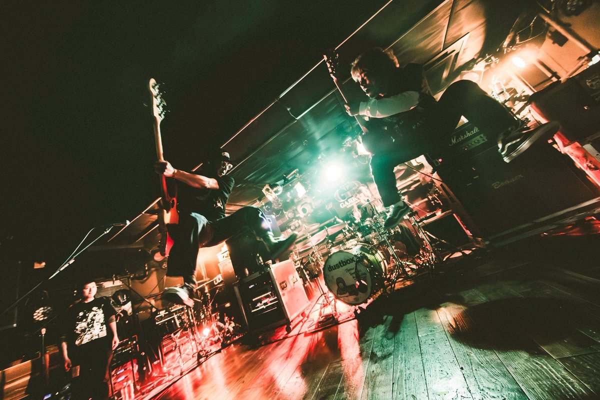 dustbox_official (@dbx_official) on Twitter photo 2025.5.29
dustbox & Wienners presents
『PRESENT MOMENT』
@渋谷GARRET
ありがとうございました!
photo by <a href="/naoto_iwabuchi_/">naoto iwabuchi/岩渕直人</a>
#Wienners
#dustbox 2025.5.29
dustbox & Wienners presents
『PRESENT MOMENT』
@渋谷GARRET
ありがとうございました!
photo by <a href="/naoto_iwabuchi_/">naoto iwabuchi/岩渕直人</a>
#Wienners
#dustbox