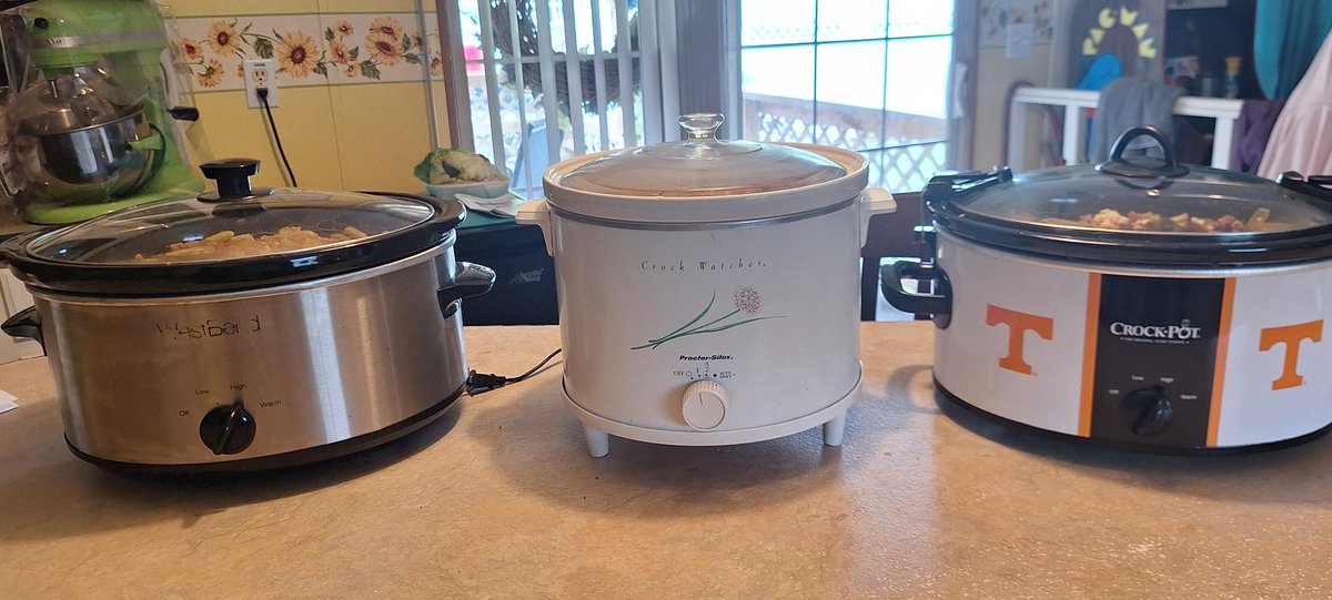 3 crock pots going = canning vegetable soup day!