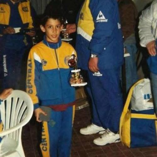 Uno siempre vuelve al primer amor 💛💙

Bienvenido a casa, Ángel.