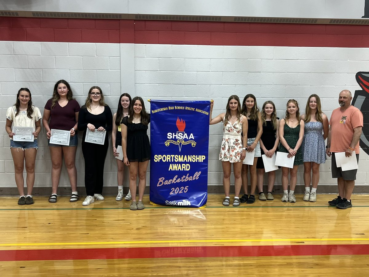Congratulations to the Foam Lake Composite School Girls Basketball team on achieving the 2025 Blue Banner presented by <a href="/SaskMilk/">SaskMilk</a>! Thanks to Coaches Ruetz and Hannah for their commitment to student-athletes.