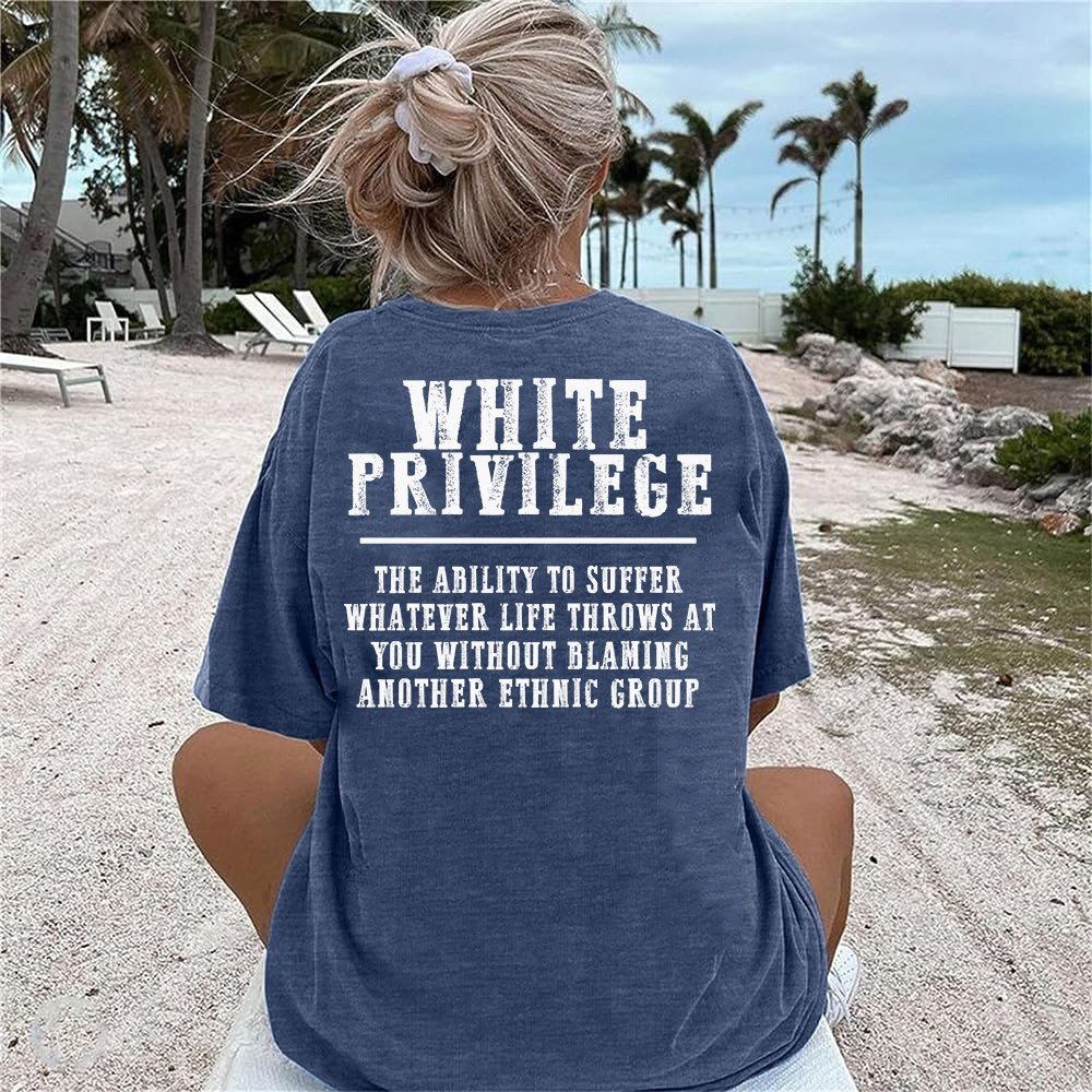 Hologurl's tweet image. #whiteprivilege   vs   #racism