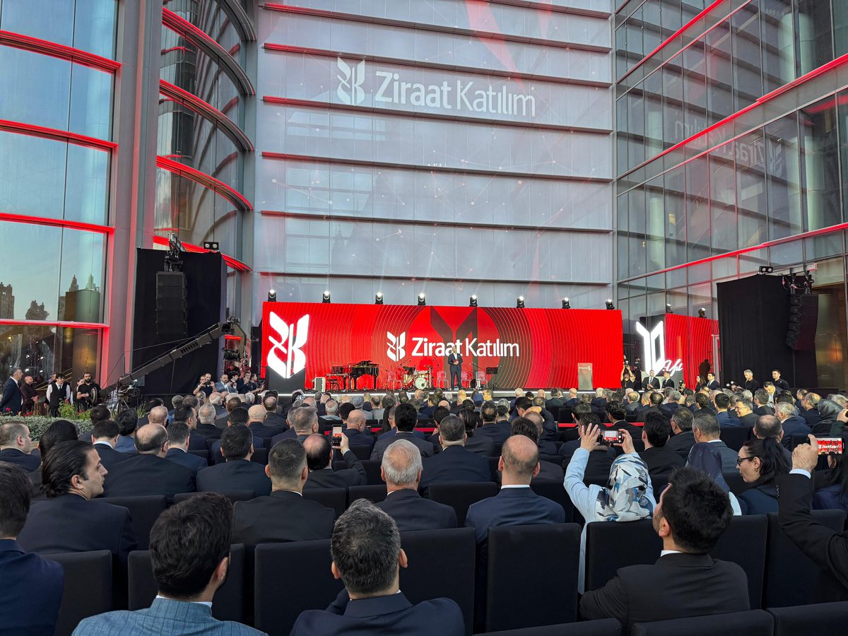 Ziraat Katılım 10.Yıl Resepsiyonu'na katılım sağladık.

Genel Müdür Metin Özdemir Bey’e ve çalışma arkadaşlarına başarılar diliyorum.