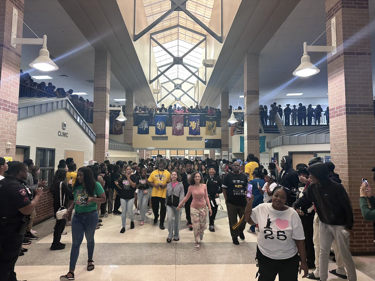 Class of 2025, love you all, see you Sunday🎓 #seniorwalk #buffpride🖤💛