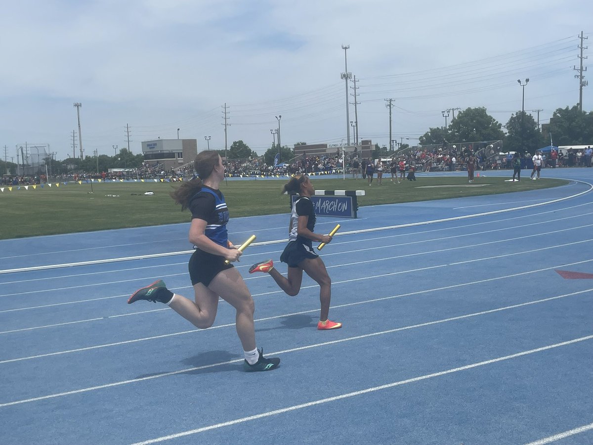 Consi_USAteach's tweet image. I am so #DecaturProud of our DMS Tack and Field Athletes who competed at the State Meet hosted at Indiana State University. They worked so hard all season! Tolani placed 7th in long jump and is SUPER proud of her π
!! ππ