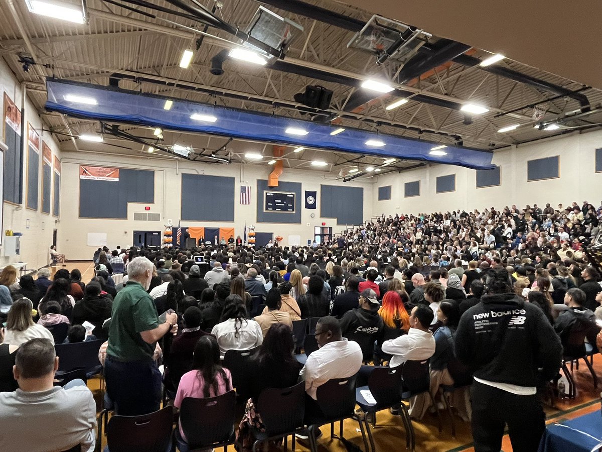 Yesterday, we held our 8th grade promotion ceremony!  Congratulations to our future 2029 graduates!  #UnityUnleashed #packpride #weareheim #ElevateStafford