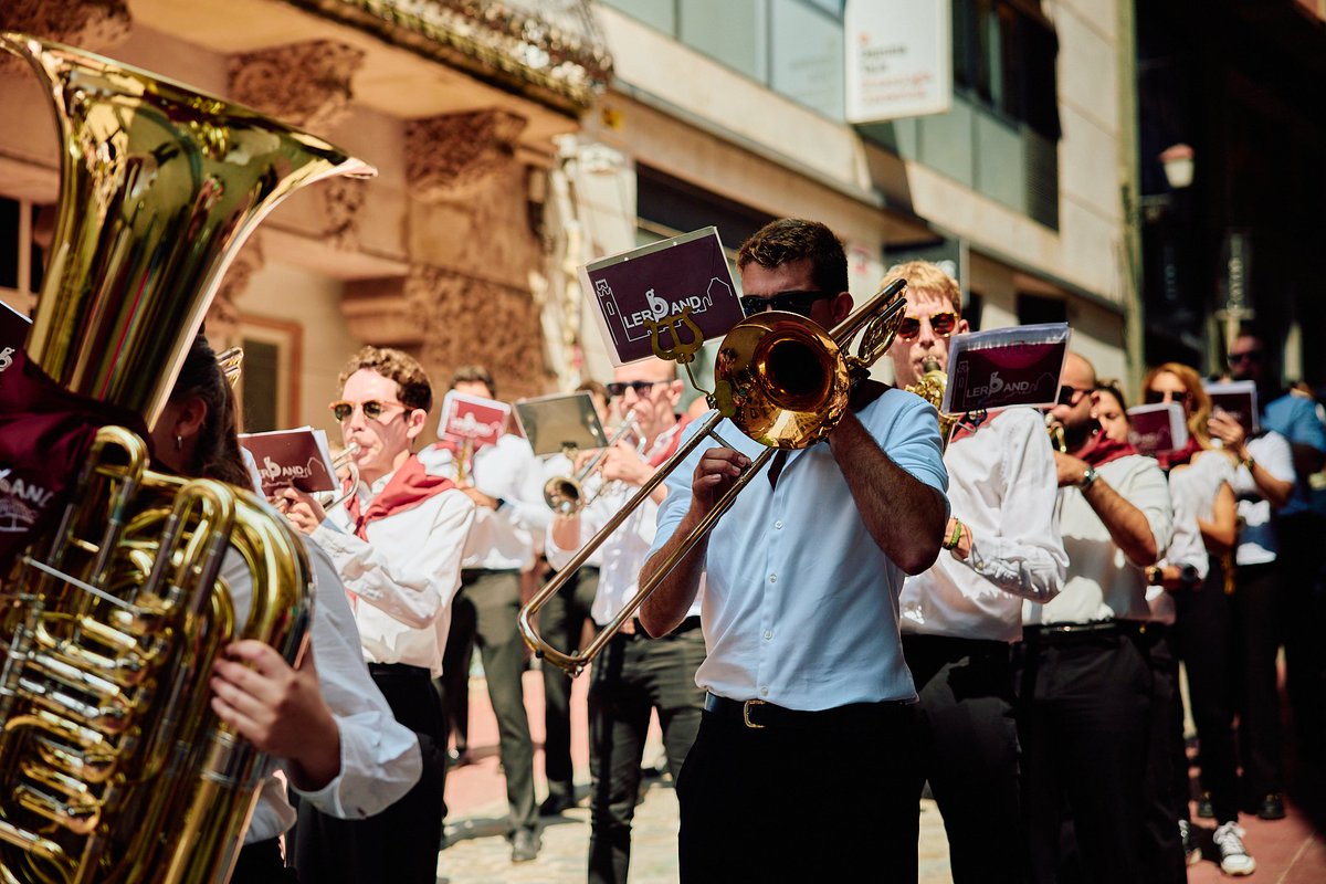 Vent i percussió!🎶

<a href="/morosicristia/">miclleida ❤️☪️✝️</a>  <a href="/bandadelleida/">BML</a> 

#morosicristians #music #ilerband #fembanda #band #lleida #catalunya