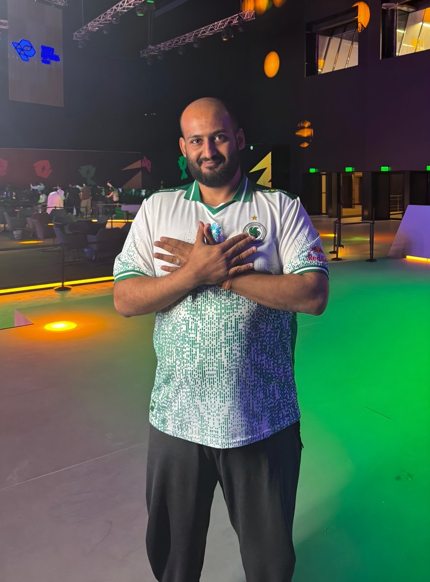 Falcons Esports (@falconsesport) on Twitter photo — ابـوعـمـر اتـى للألـقاب فـقـط! 😎🏆
في ساحة القتال.. بطلنا <a href="/Wess21111/">Abu Omar | Falcons</a> يحقق لقب بطولة رياض كلاش 4 للعبة فاتال فيوري! 🤩🦅
#RiyadhClash4 #FalconsAreHere — ابـوعـمـر اتـى للألـقاب فـقـط! 😎🏆
في ساحة القتال.. بطلنا <a href="/Wess21111/">Abu Omar | Falcons</a> يحقق لقب بطولة رياض كلاش 4 للعبة فاتال فيوري! 🤩🦅
#RiyadhClash4 #FalconsAreHere