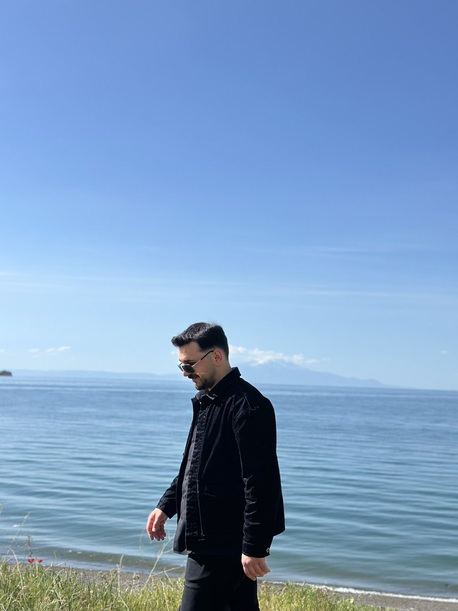 open.spotify.com/track/5Y8KJwtM…