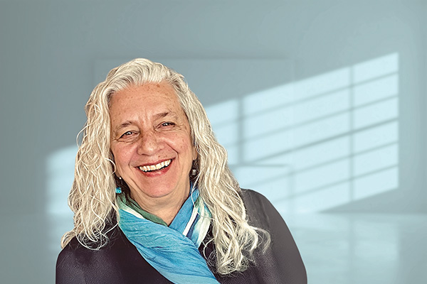 Dorie Blesoff spent nearly three decades as an instructor in SESP’s undergraduate program. In the latest issue of SESP magazine, she reflected on career highlights, like the time a student athlete demonstrated kinesthetic intelligence by carrying her across the room.  😆 💜