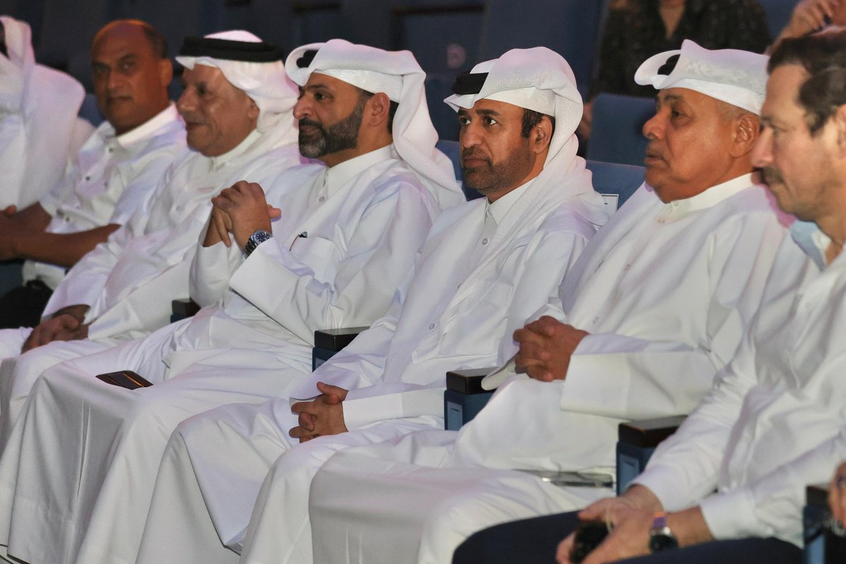 صور من مسرحية "ماسح الأحذية" تأليف د. خالد الجابر، على خشبة #مسرح_الدراما بـ #كتارا.
#قطر #كتارا
#كتارا_ملتقى_الثقافات
#كتارا_وجهة_ثقافية_سياحية