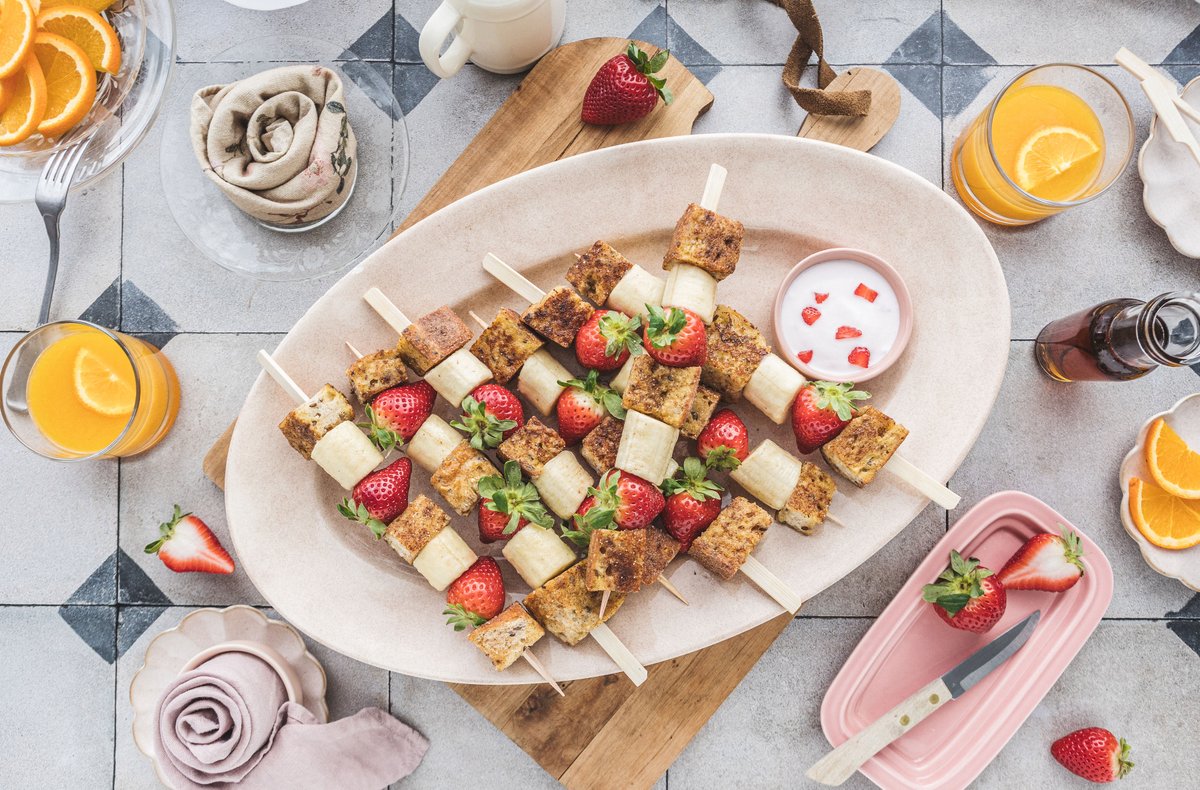 🥞🍓 Skewer your breakfast! French toast just got a fun (and delicious) twist. Perfect for dipping, stacking, and snacking.

Find the recipe on eggs.ca!