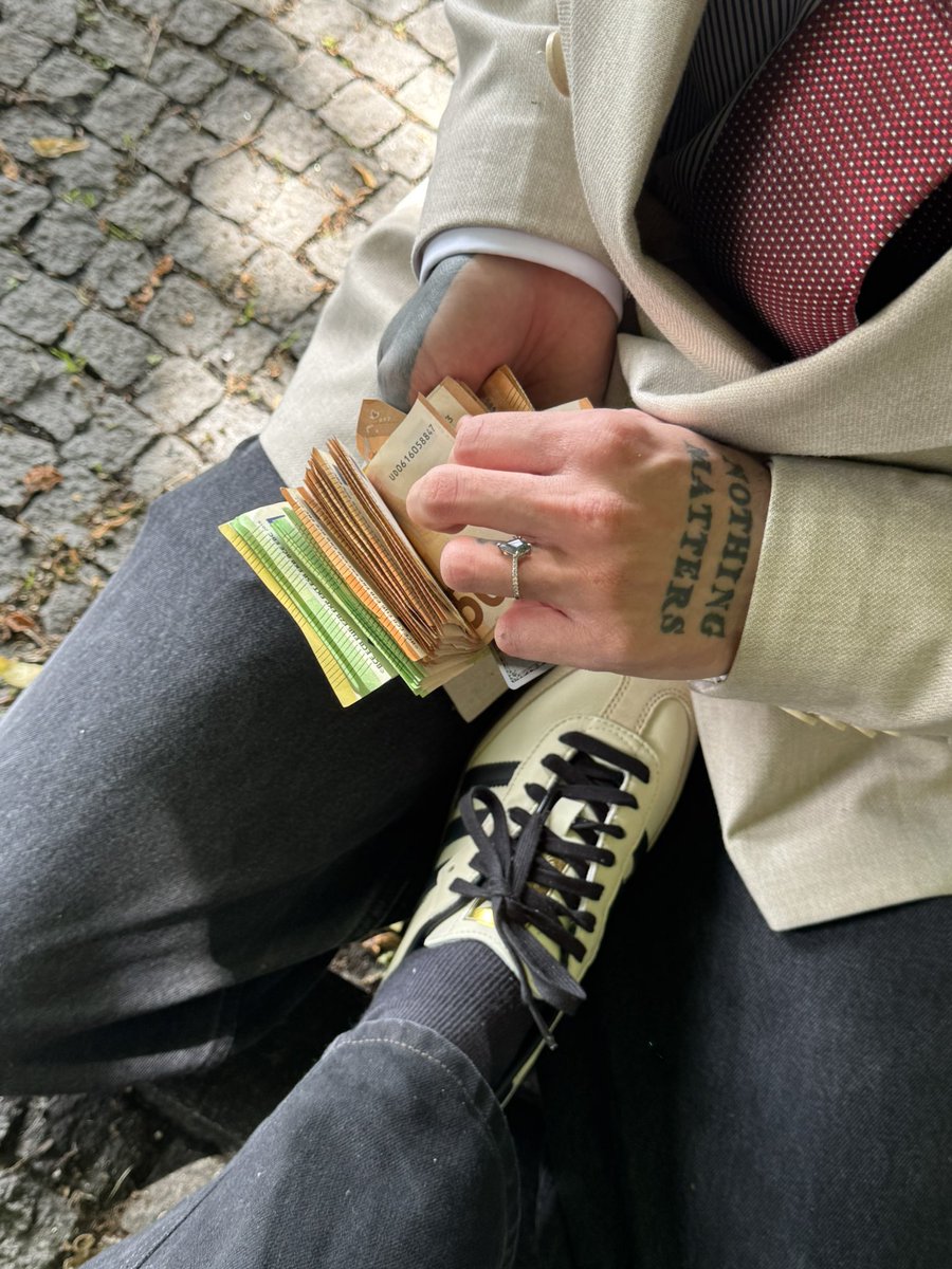 Traded in my sweaty sneakers for a fresh pair (and 500€) 🤭